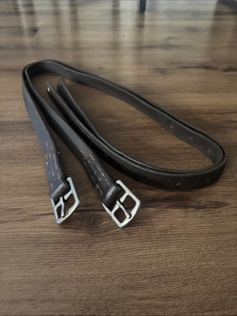 🐴 48" Brown stirrup leathers 🐴
